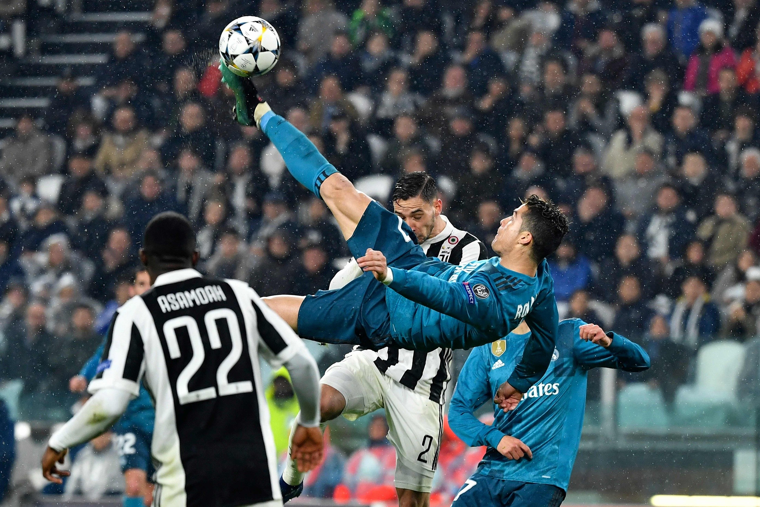 C Ronaldo kills (C Ronaldo kills Spain in slow-motion analysis)